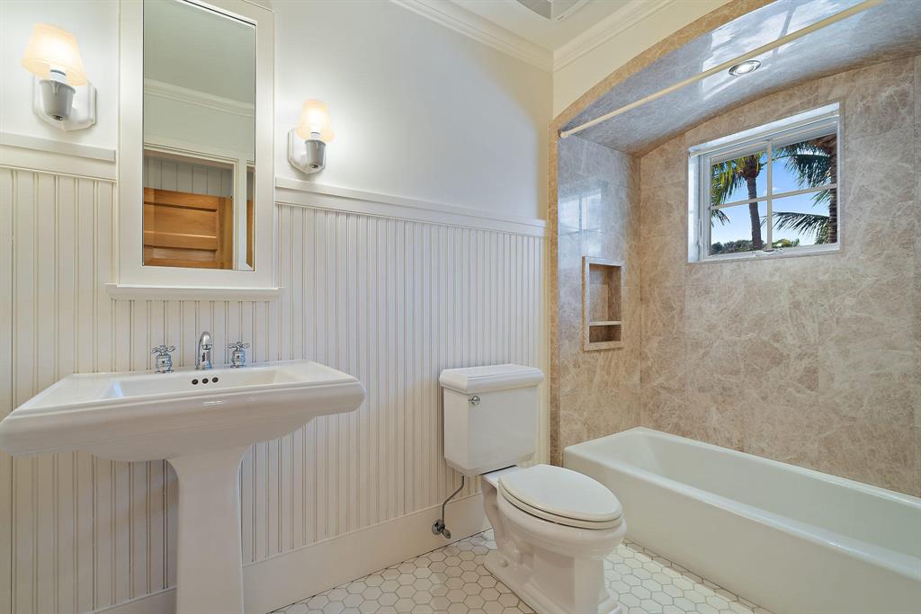 JUPITER ISLAND - Residential