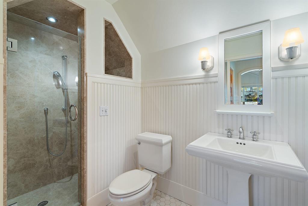 JUPITER ISLAND - Residential