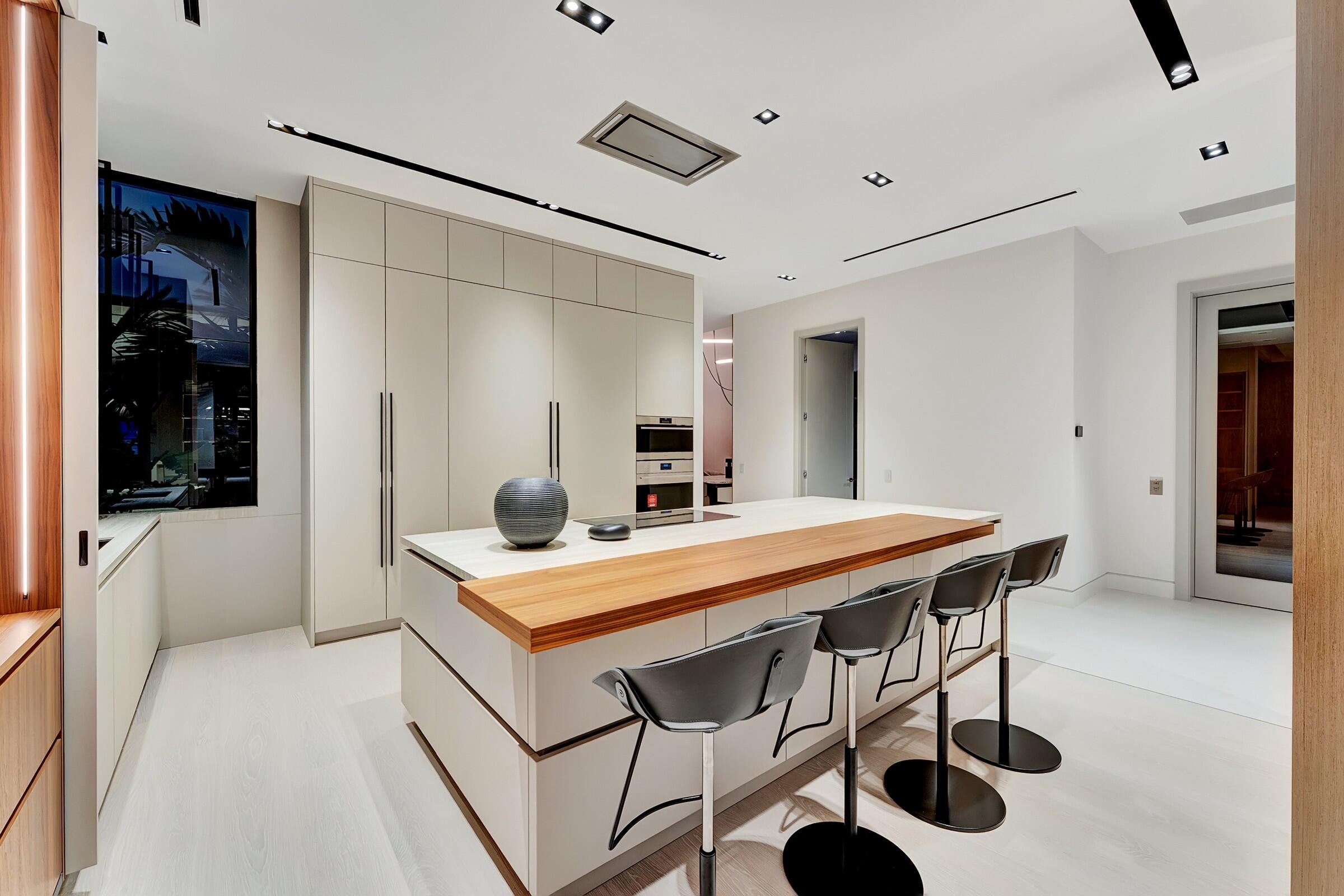 SUN AND SURF CLUB COMMUNITY - Residential