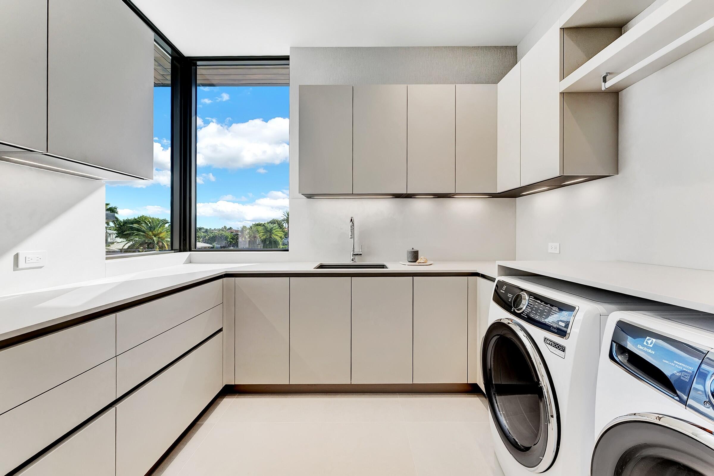 SUN AND SURF CLUB COMMUNITY - Residential