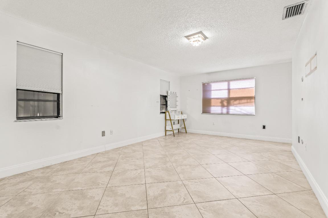 NEW RIVER ESTATES SEC 11 - Residential