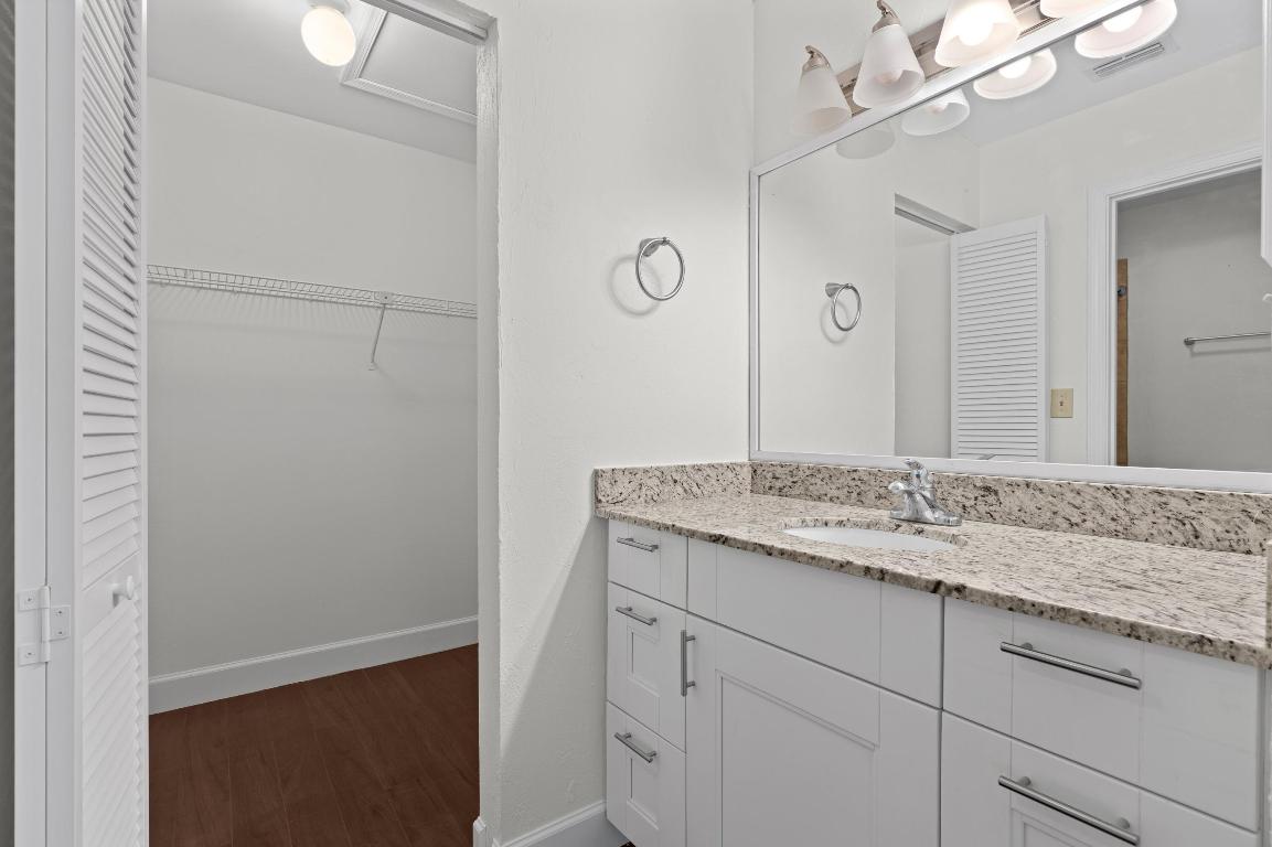 PARK AT WINDWOOD CONDO - Residential Lease