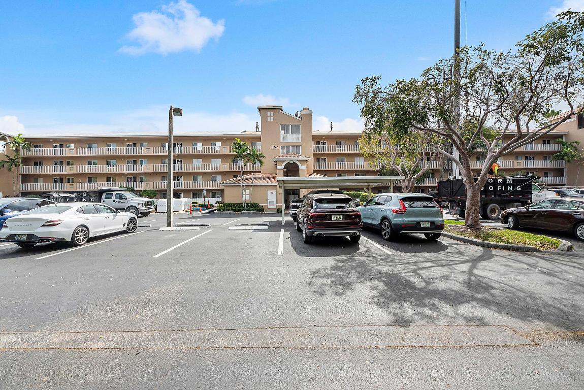 REGAL SHORES CONDO - Residential