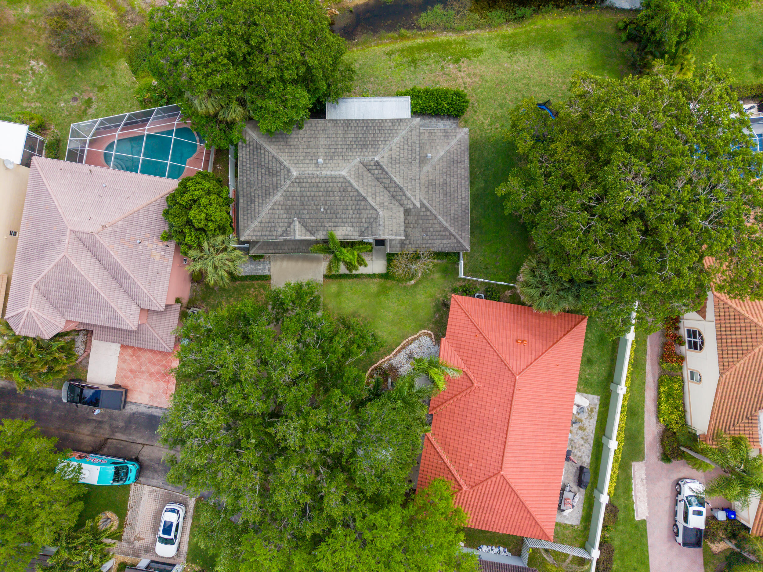 PALM AIRE OAKS COURSE ESTATES - Residential