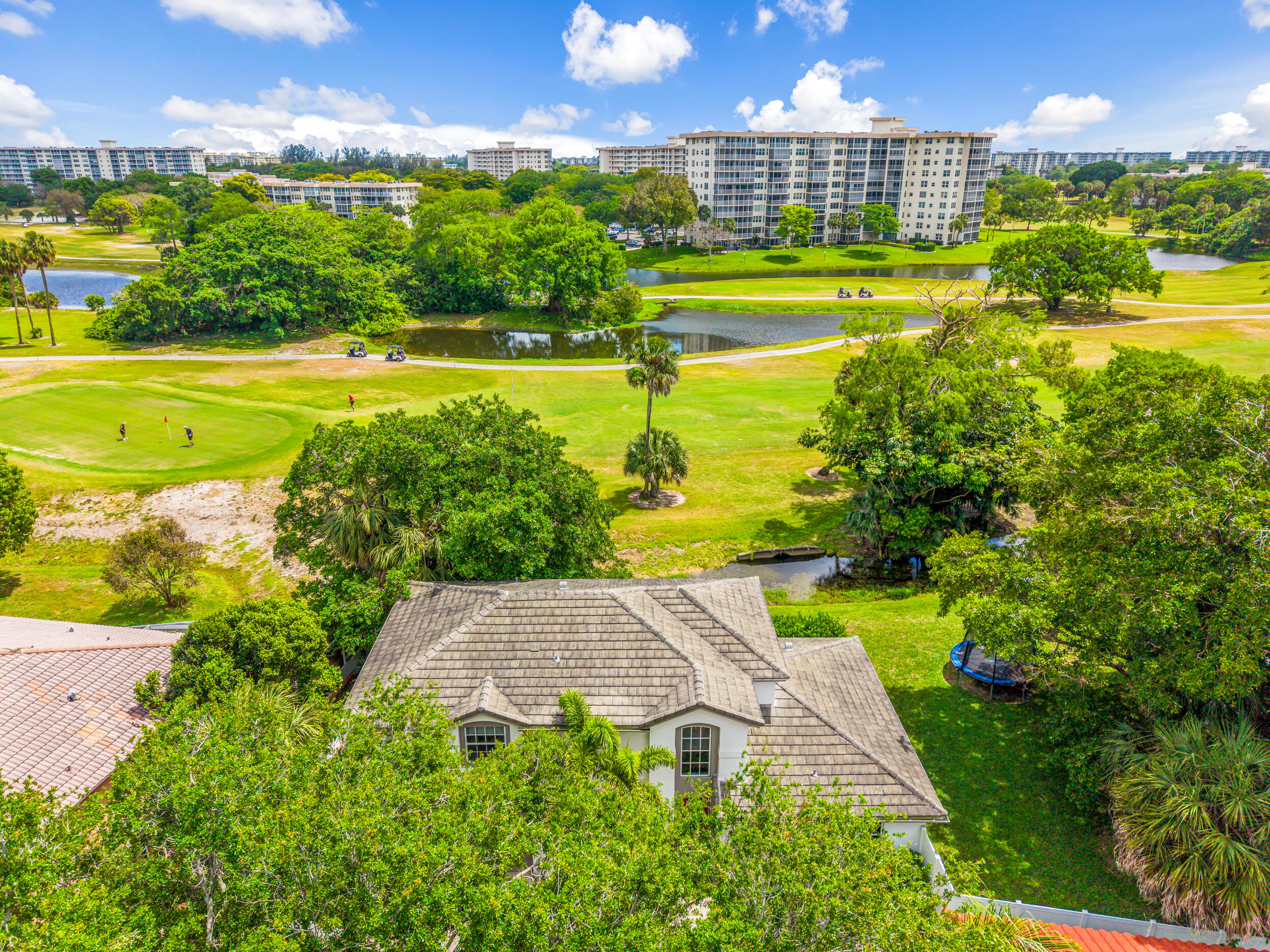 PALM AIRE OAKS COURSE ESTATES - Residential