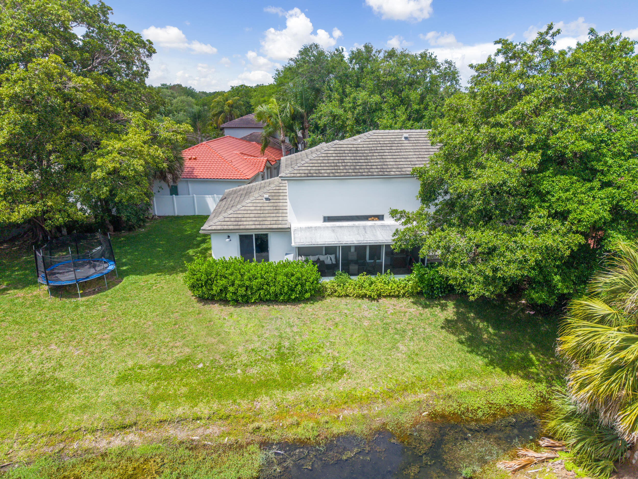 PALM AIRE OAKS COURSE ESTATES - Residential