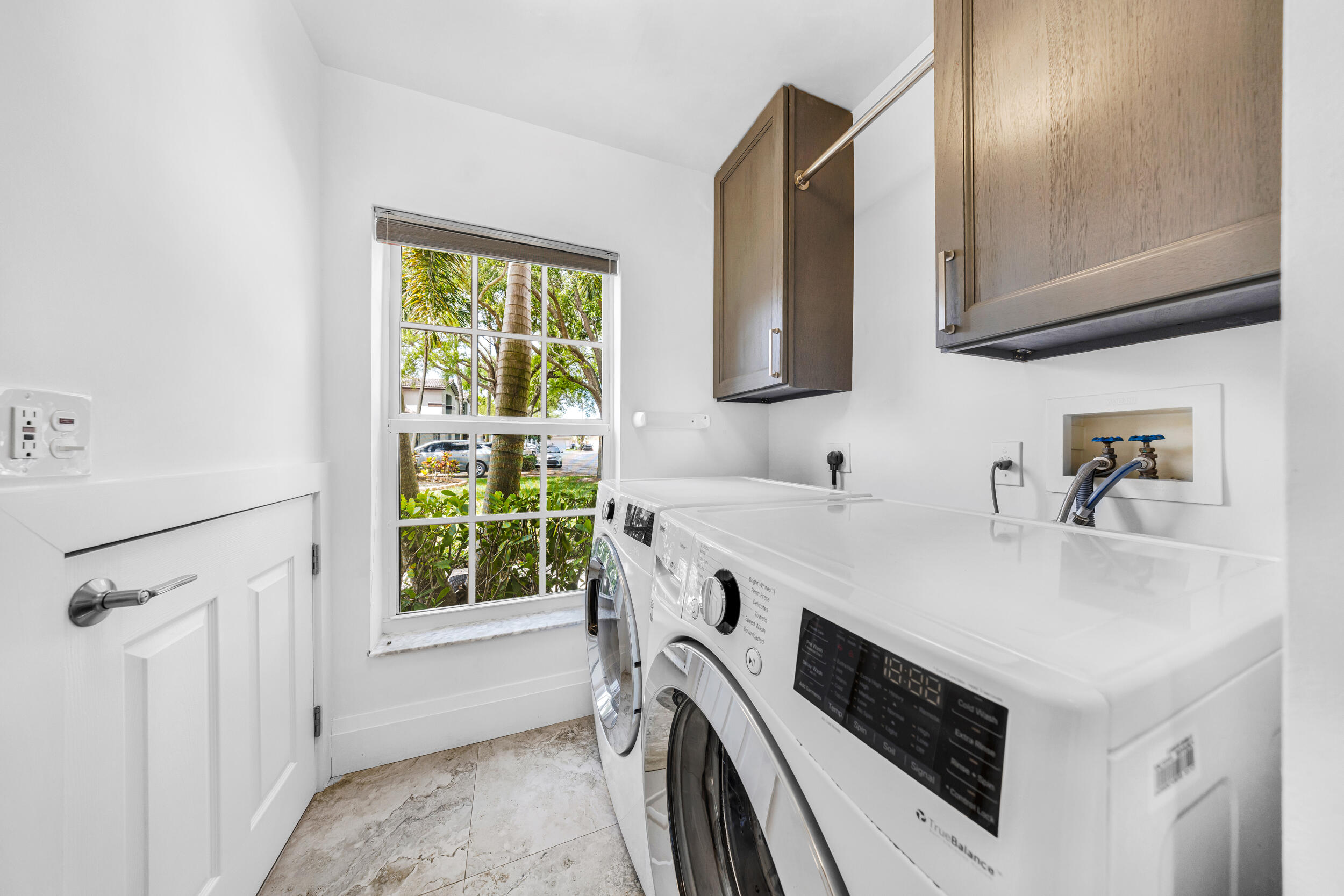 PALM AIRE OAKS COURSE ESTATES - Residential