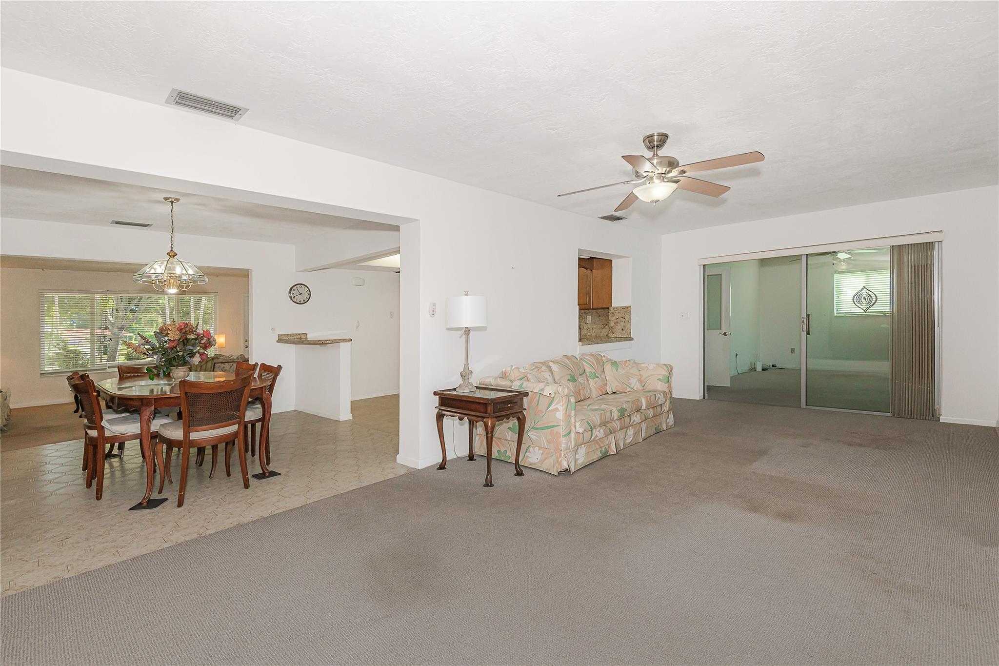 Pembroke Lakes - Residential