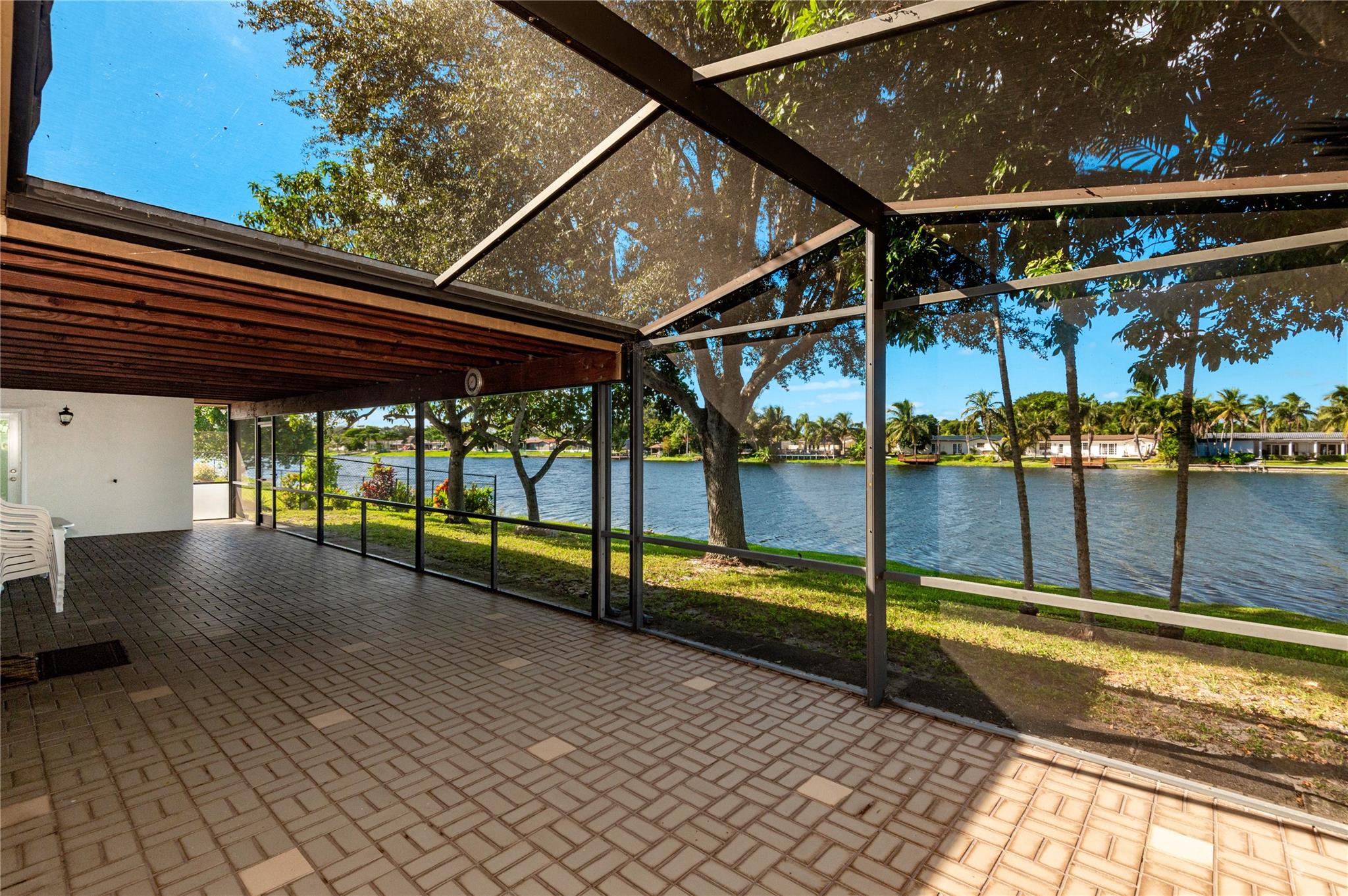 Pembroke Lakes - Residential