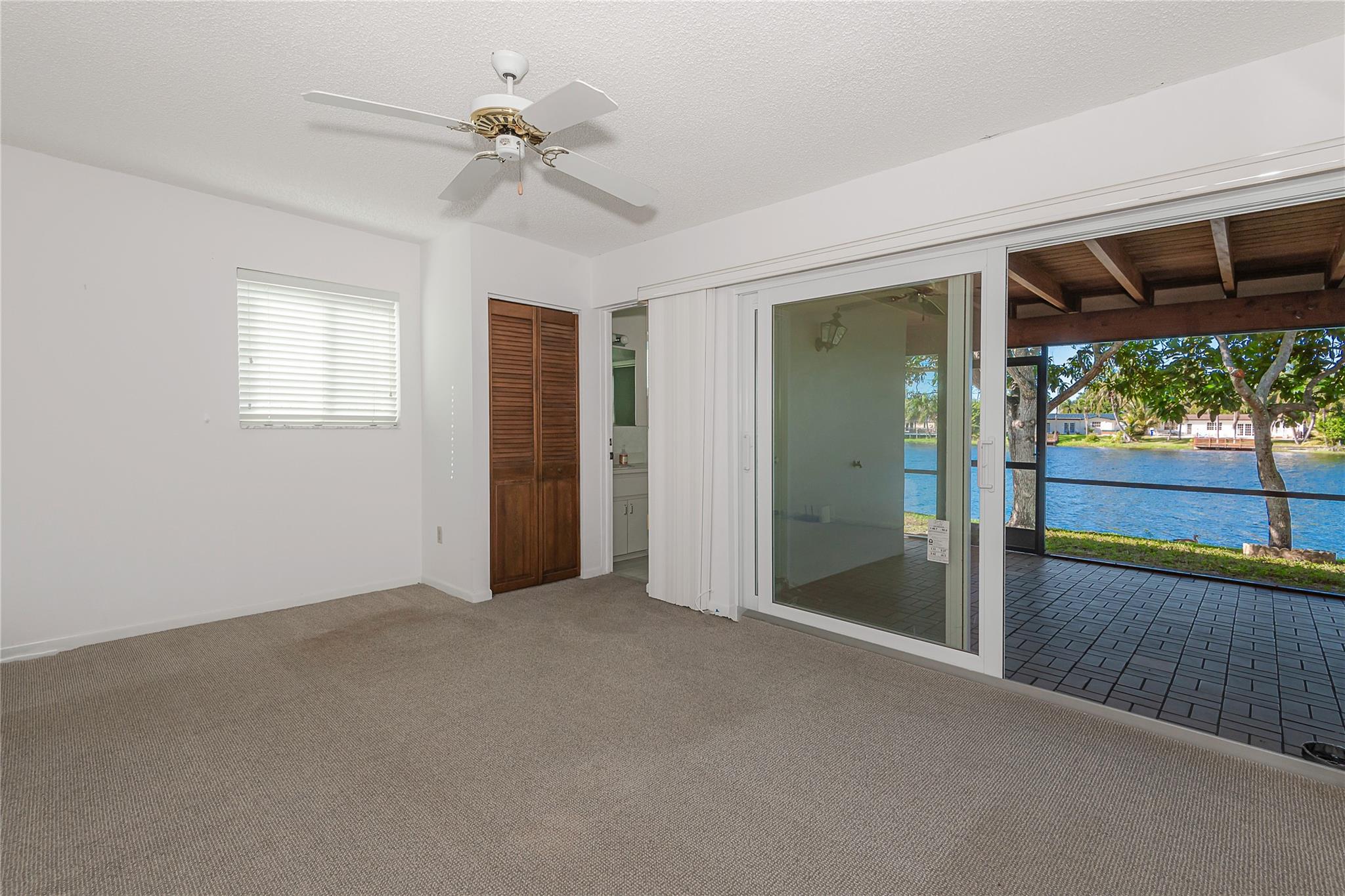 Pembroke Lakes - Residential