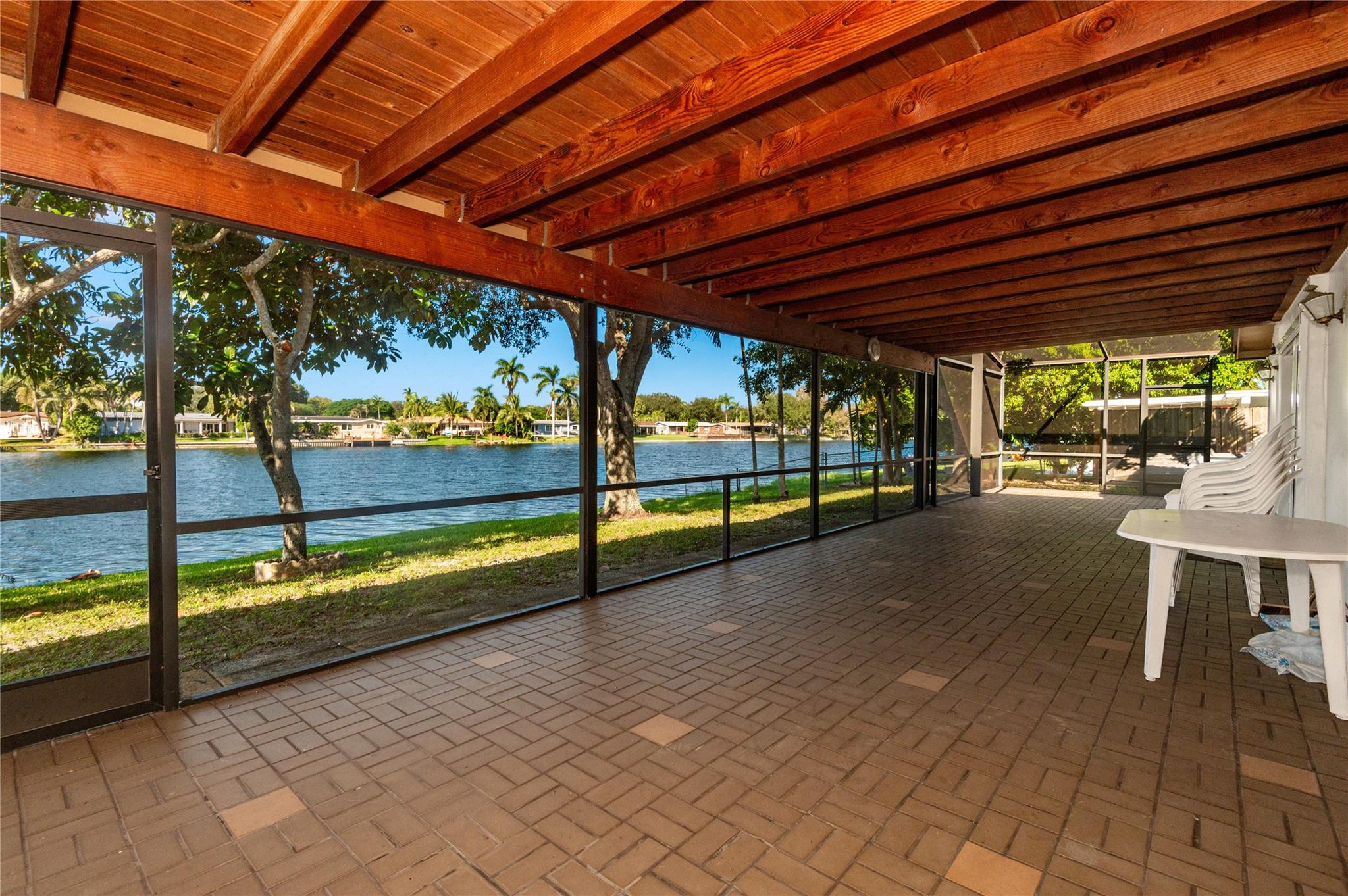 Pembroke Lakes - Residential