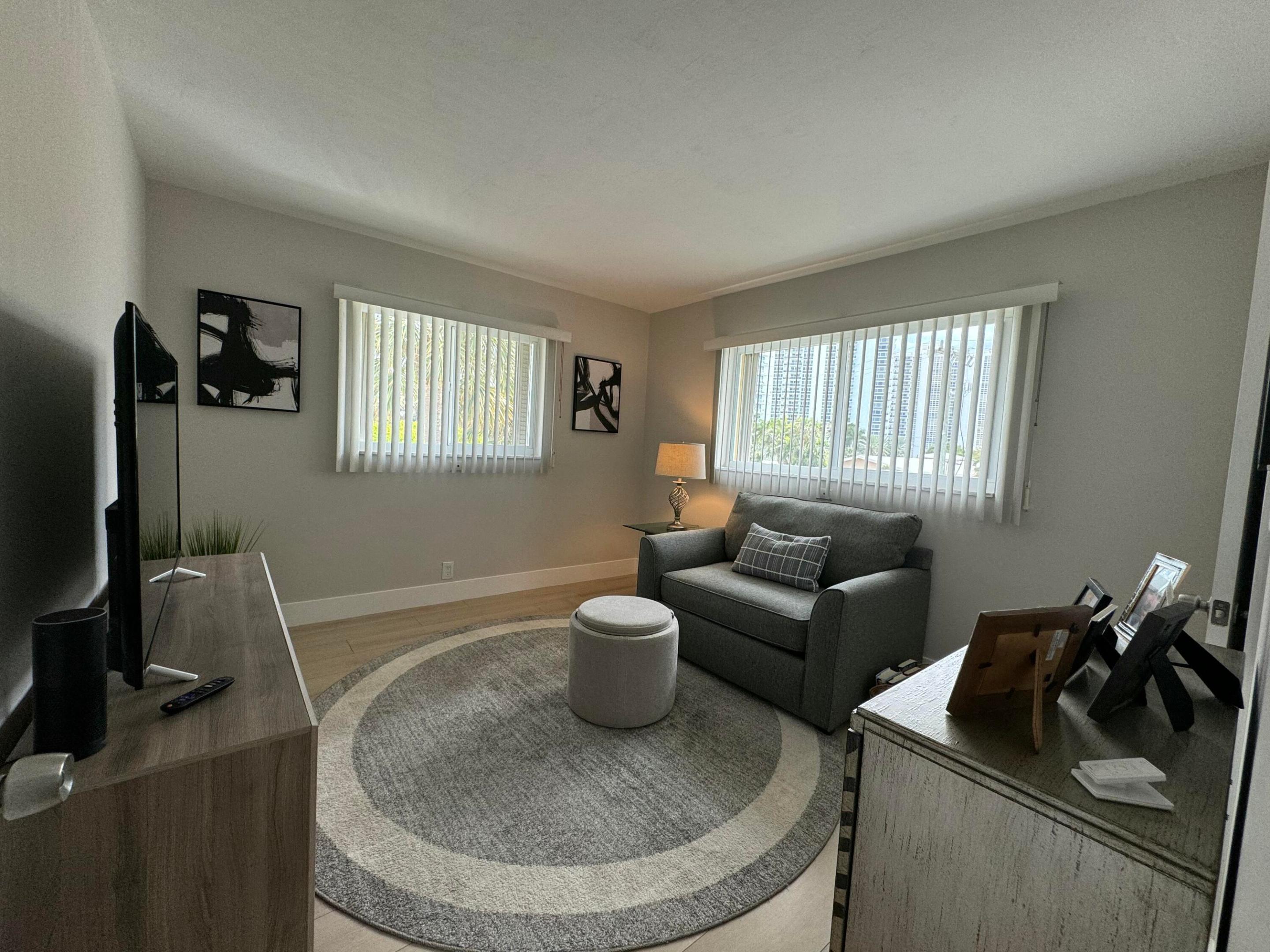 HAWTHORNE HOUSE CO-OP - Residential Lease