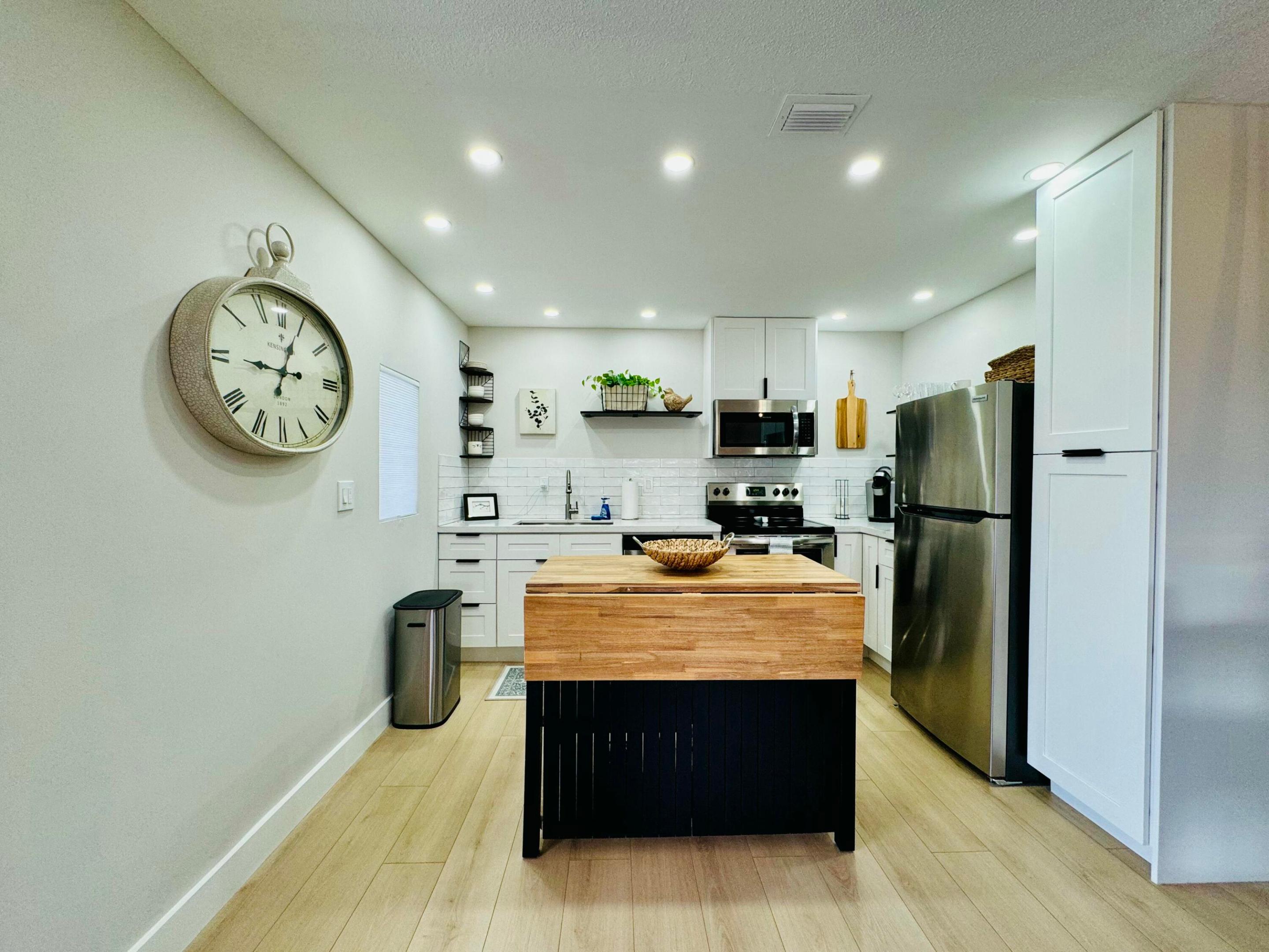 HAWTHORNE HOUSE CO-OP - Residential Lease