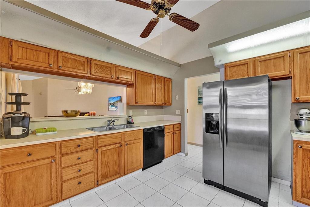 Meadows 300 01 - Residential