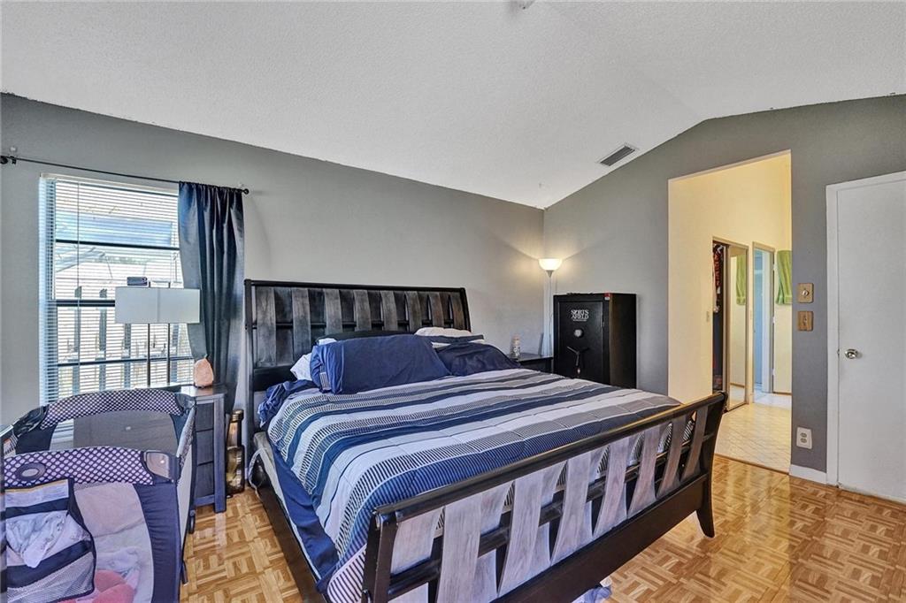 Meadows 300 01 - Residential