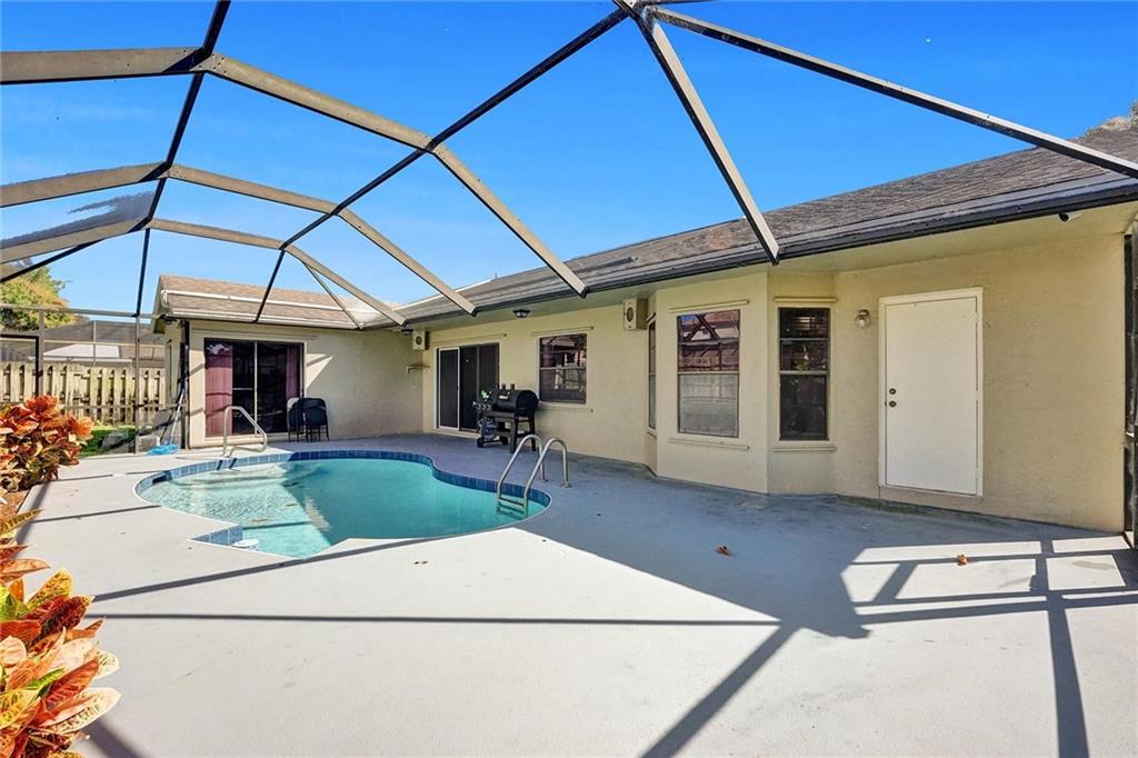 Meadows 300 01 - Residential