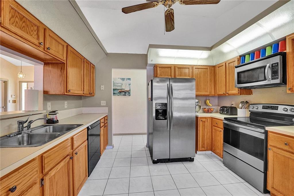 Meadows 300 01 - Residential