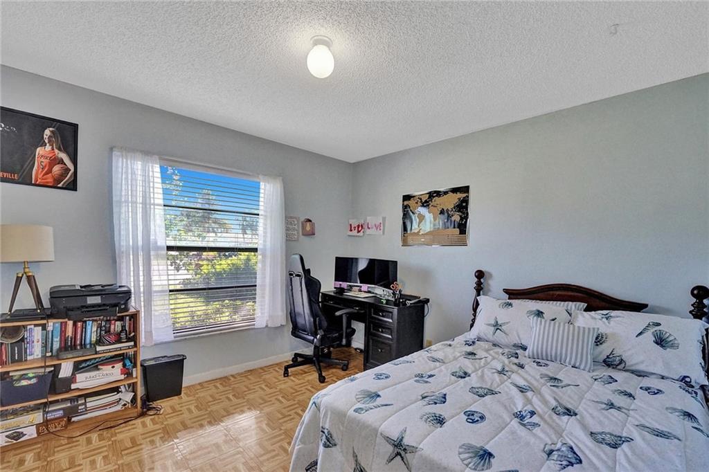 Meadows 300 01 - Residential