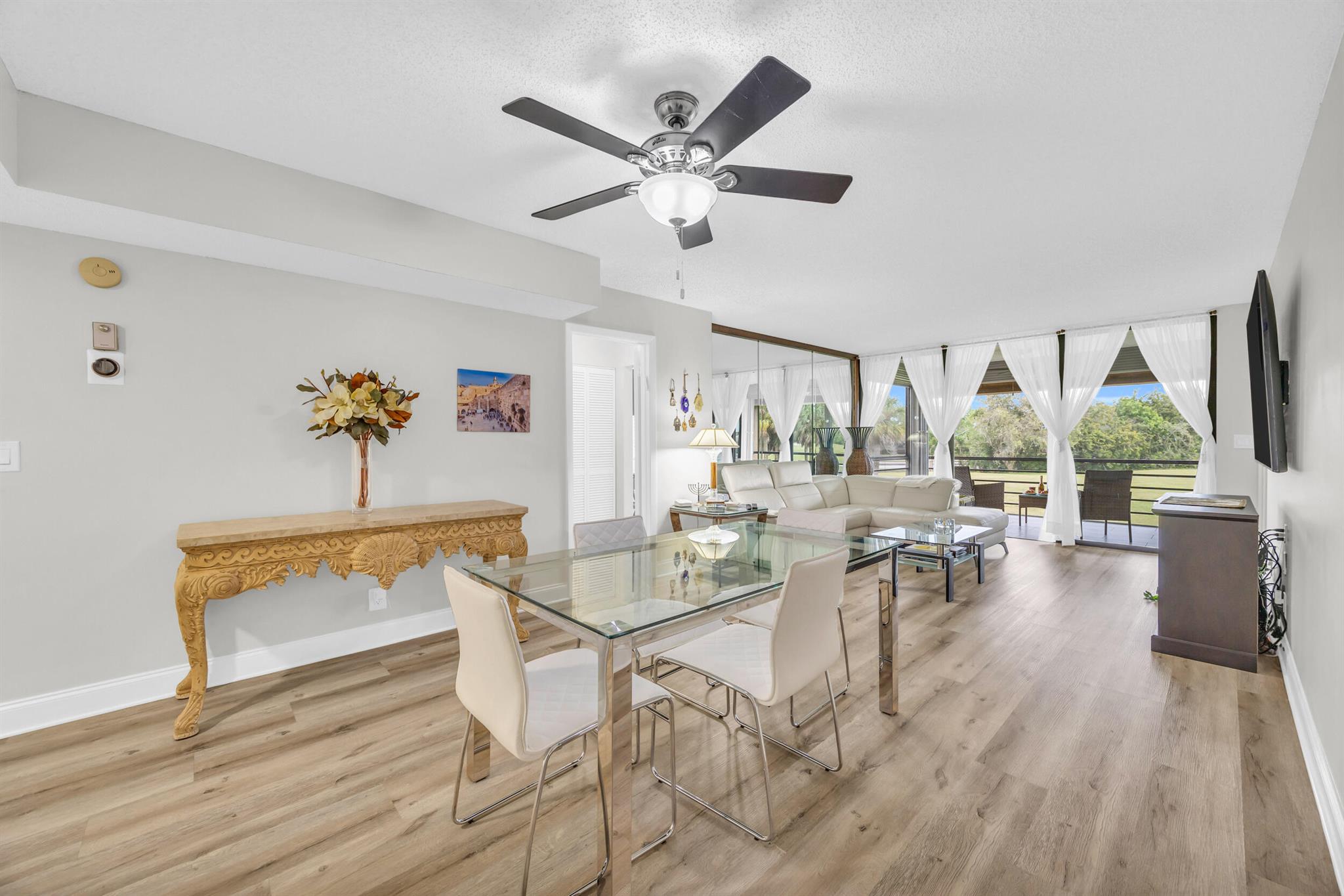 11090 Green Lake Drive 201