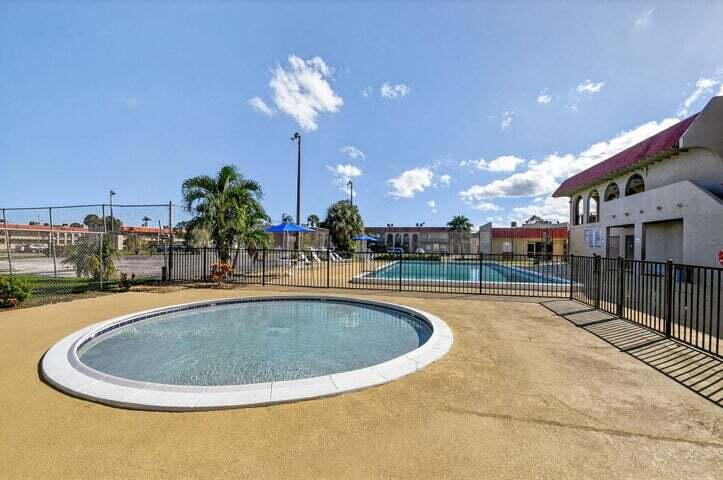 FOREST HILL GARDENS CONDO - Residential