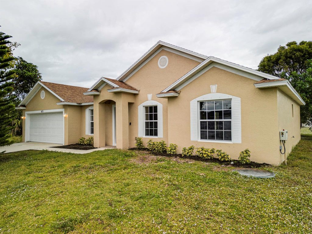 Photo of 671 SW Addie Street, Port Saint Lucie, FL 34983 (MLS # R10944479)