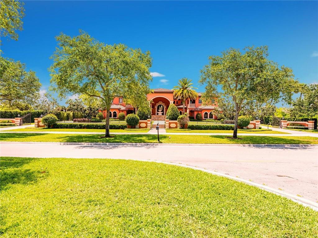 Parkland Golf & Country C - Residential