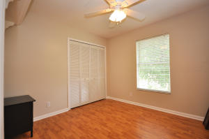 LEGEND LAKE ESTATES - Residential