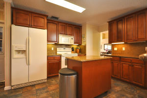 LEGEND LAKE ESTATES - Residential