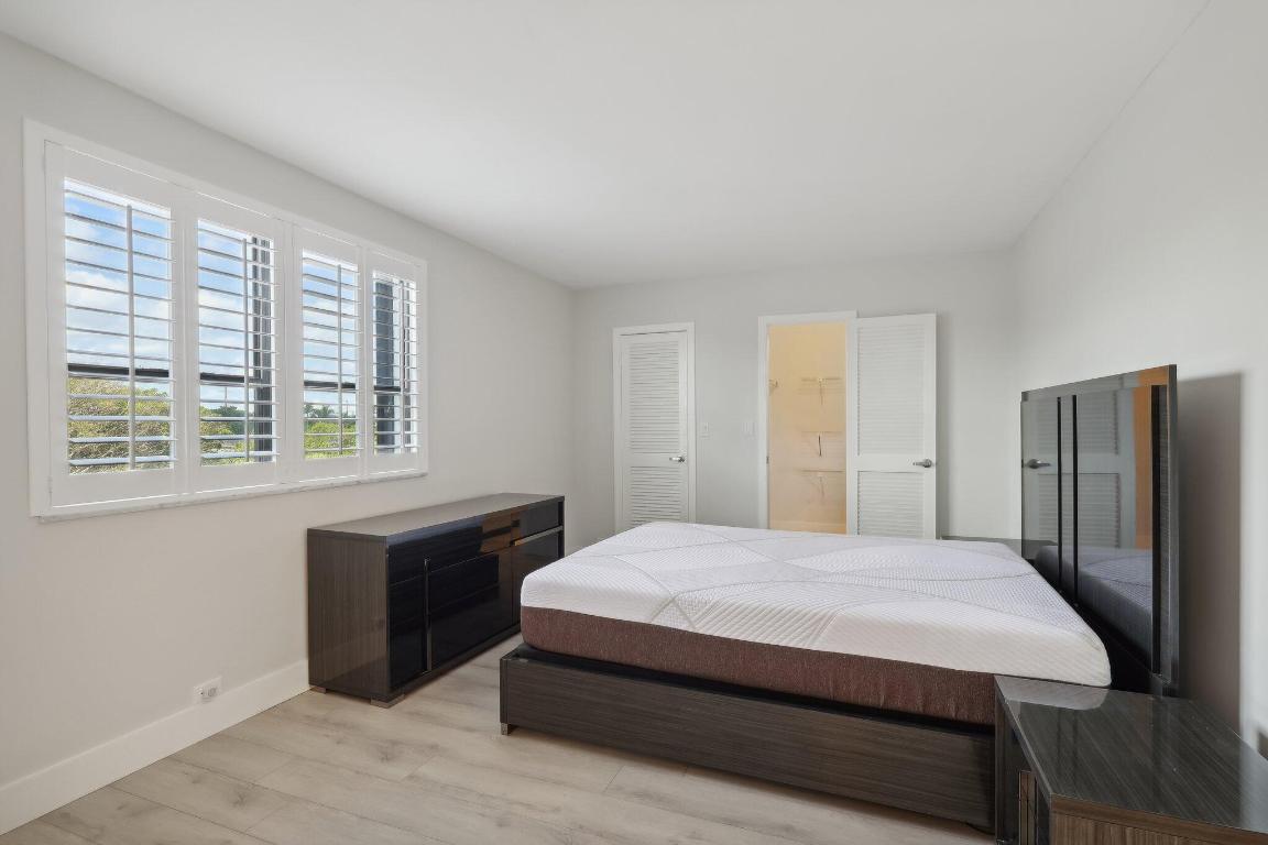 OLD PORT COVE CONDO ONE, Admiralty 1200 - Residential