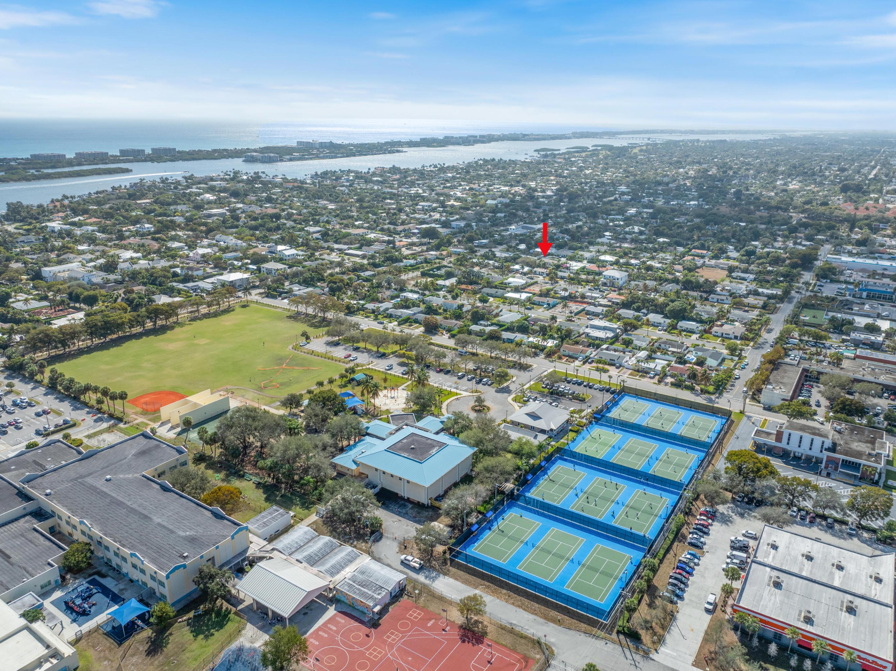 HOMEWOOD 1ST ADD - Residential