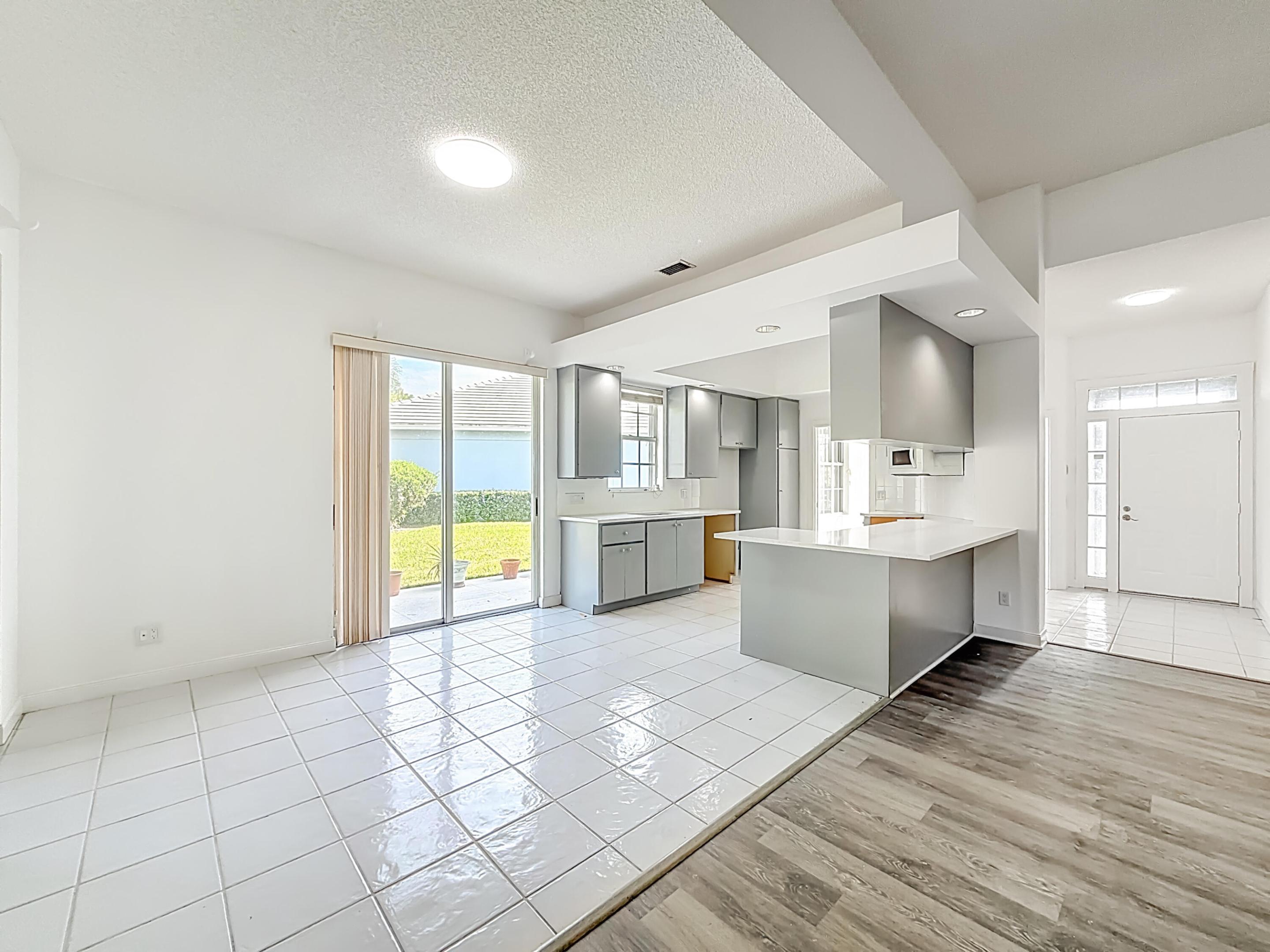 LAKES AT ST LUCIE WEST PLAT NO 22 - Residential