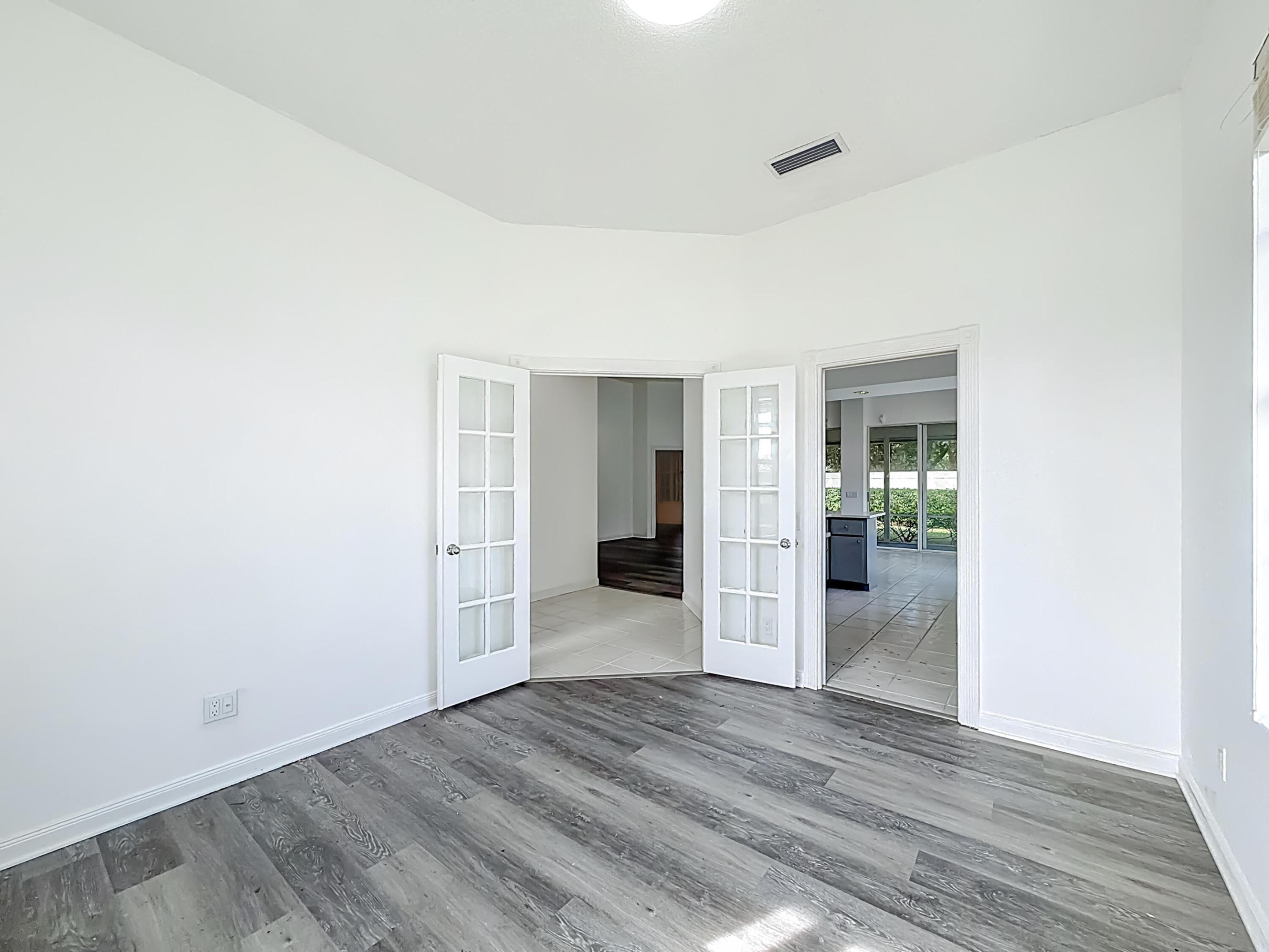 LAKES AT ST LUCIE WEST PLAT NO 22 - Residential