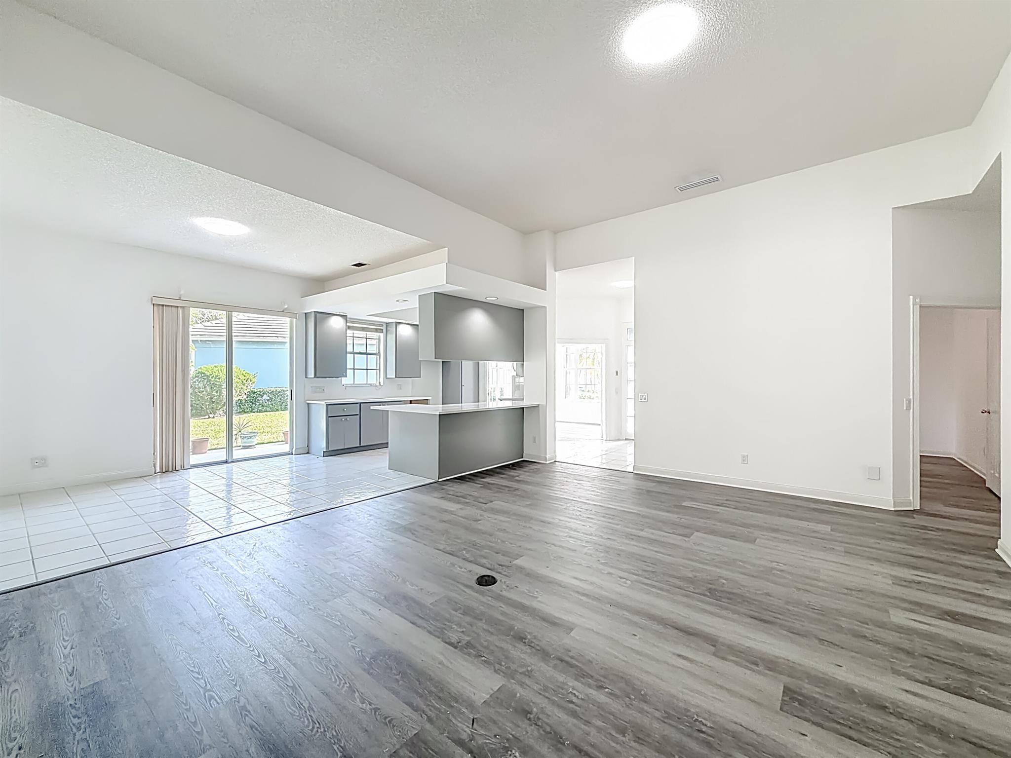 LAKES AT ST LUCIE WEST PL - Residential