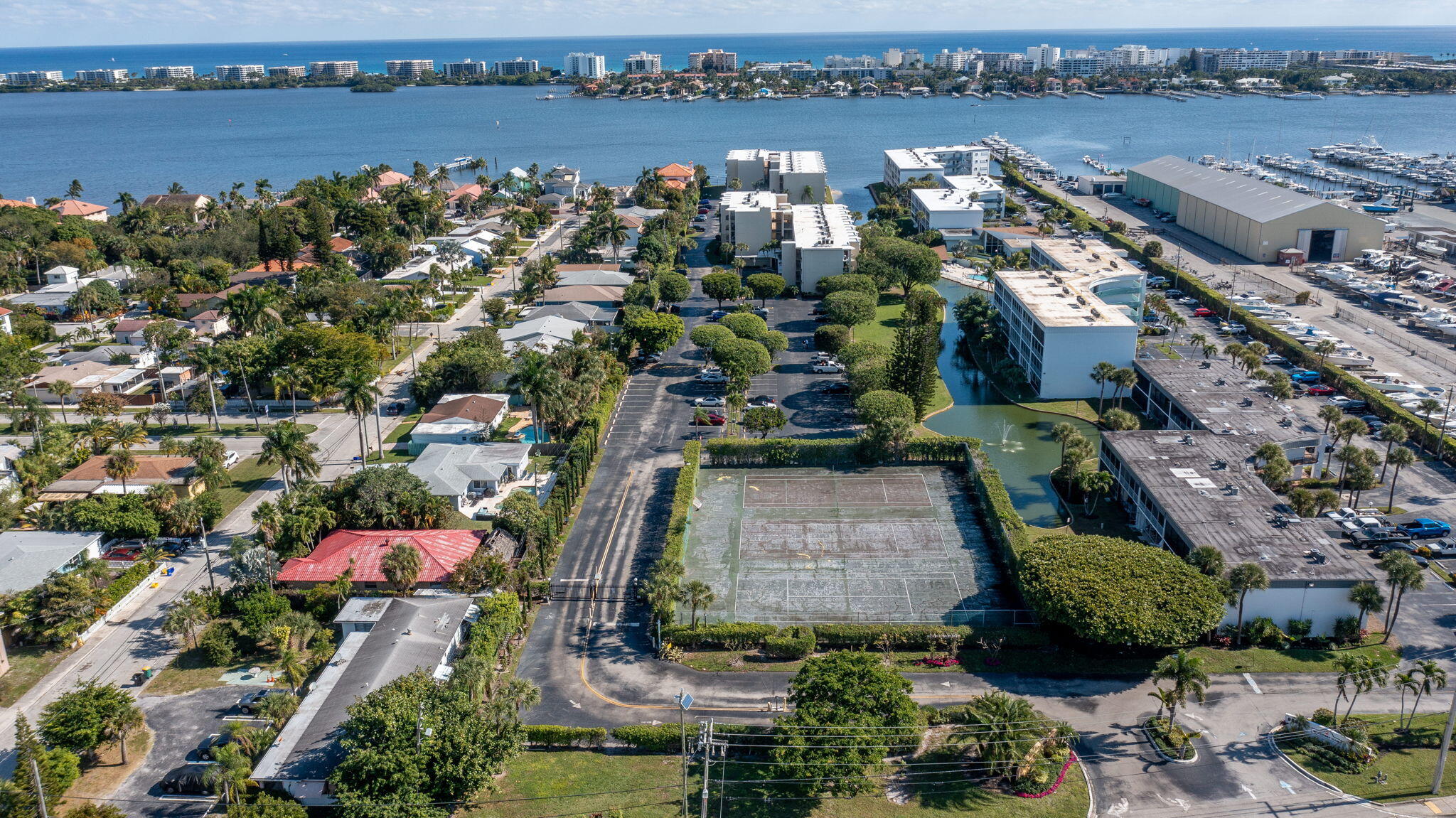 HIDDEN HARBOUR OF THE PALM BEACHES CONDO - Residential