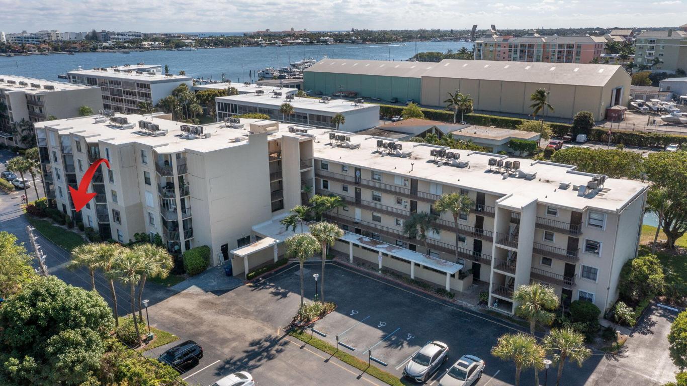 HIDDEN HARBOUR OF THE PALM BEACHES CONDO - Residential