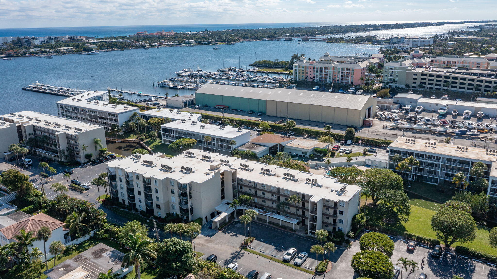 HIDDEN HARBOUR OF THE PALM BEACHES CONDO - Residential