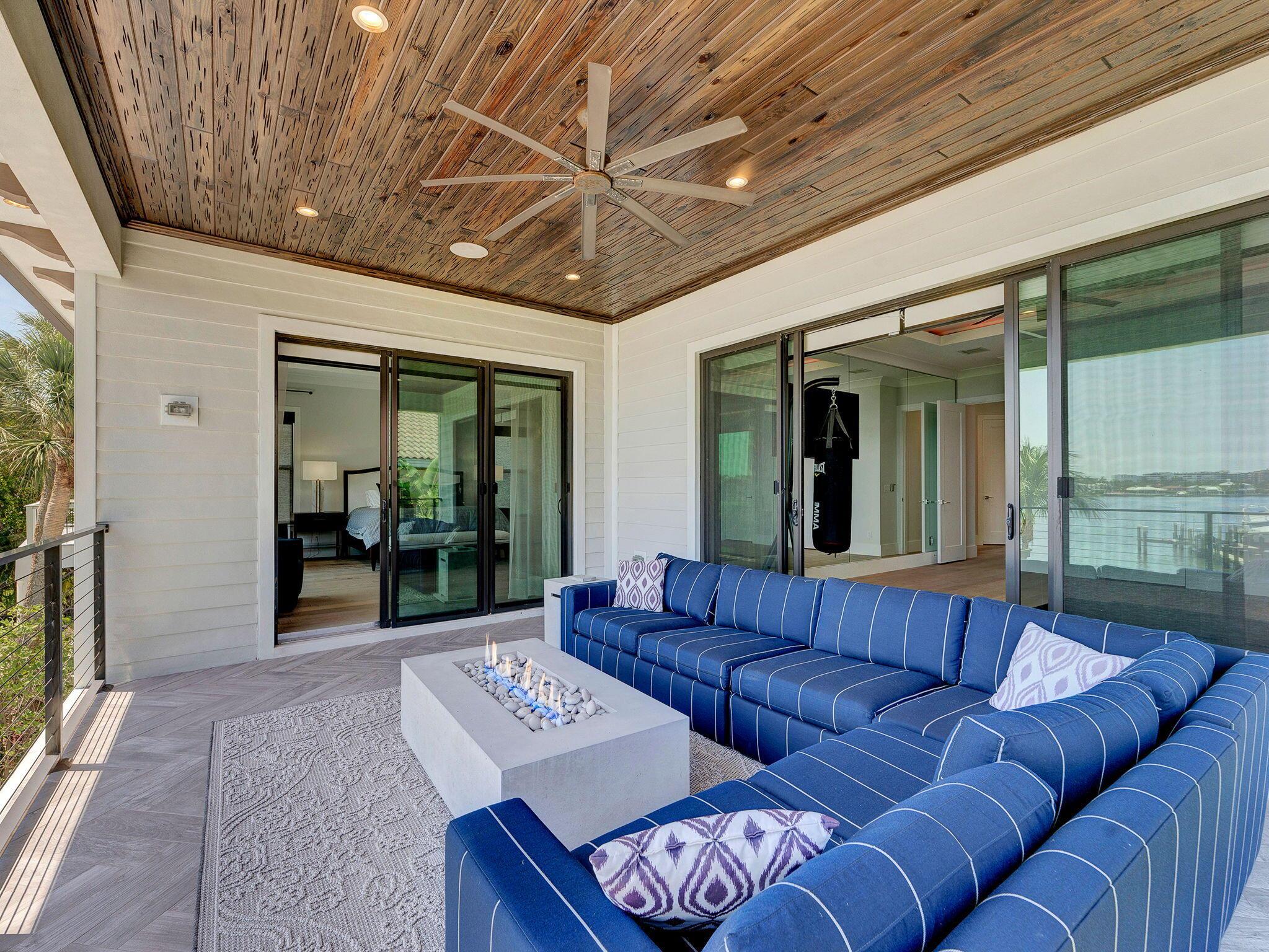 LANTANA POINT - Residential