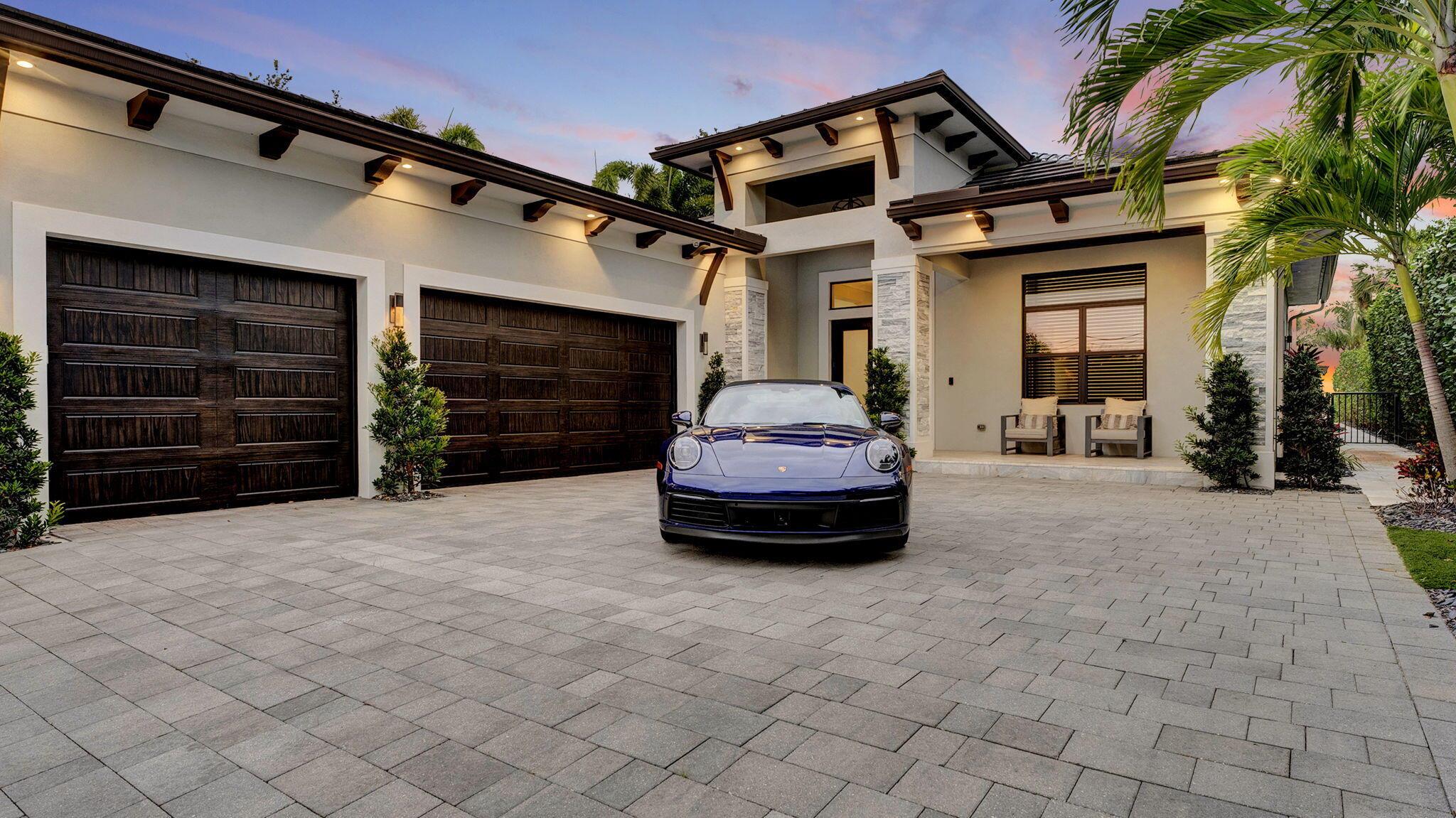 LANTANA POINT - Residential