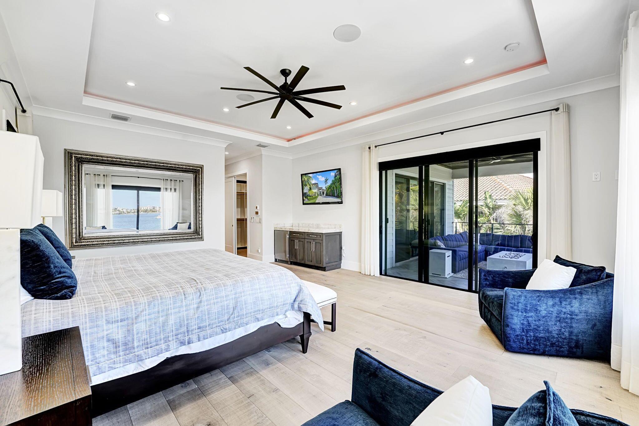 LANTANA POINT - Residential