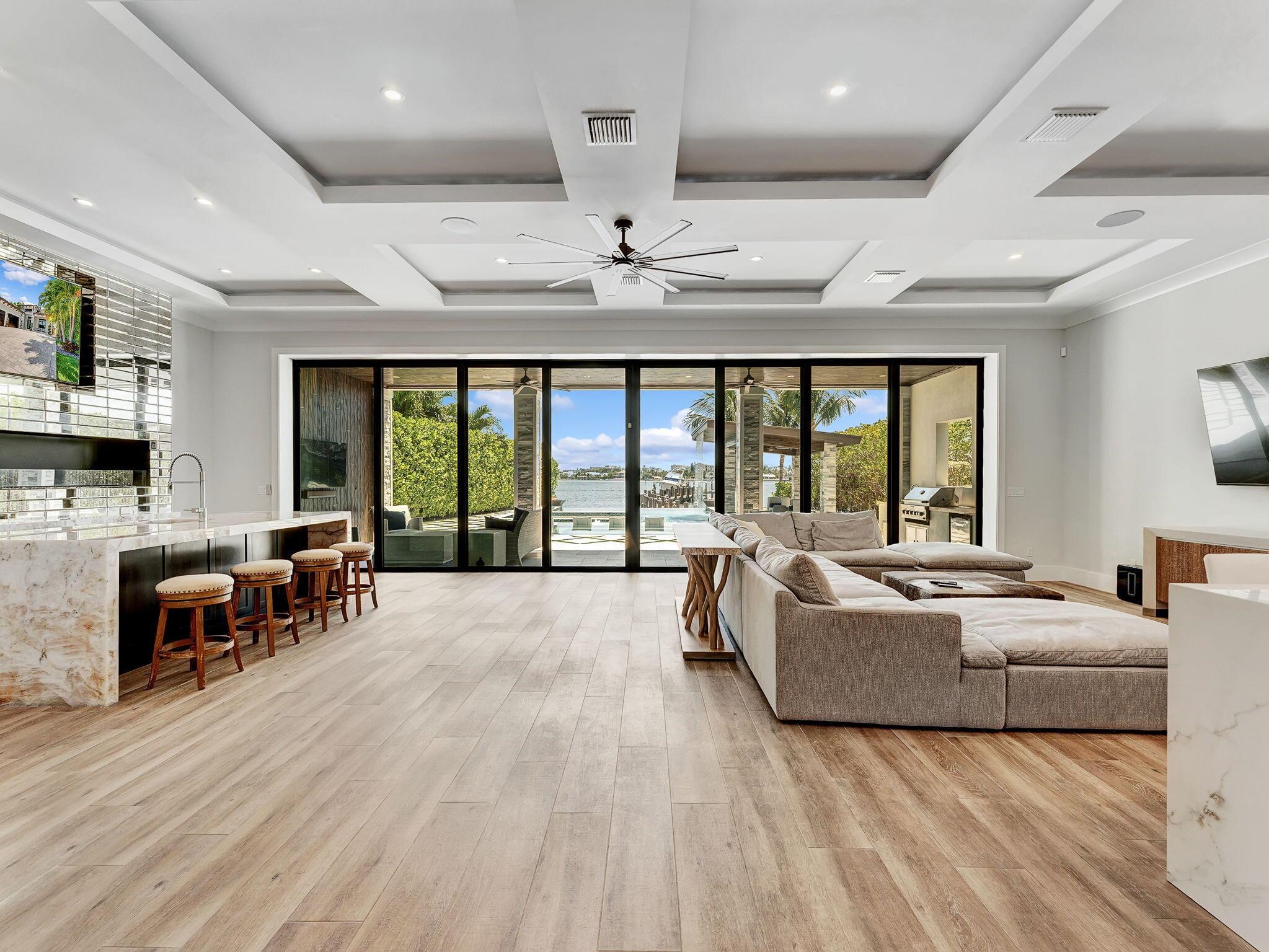 LANTANA POINT - Residential