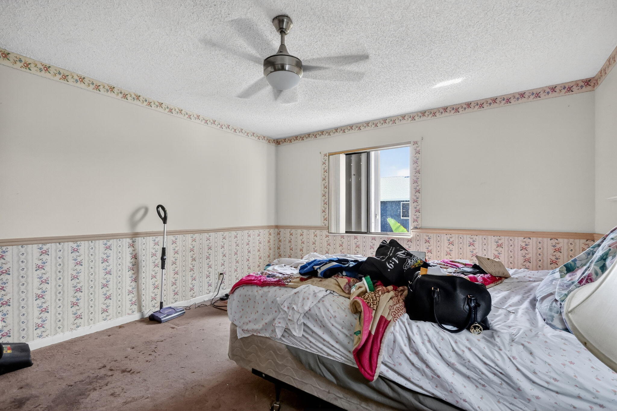 ARBOURS OF THE PALM BEACHES CONDO - Residential