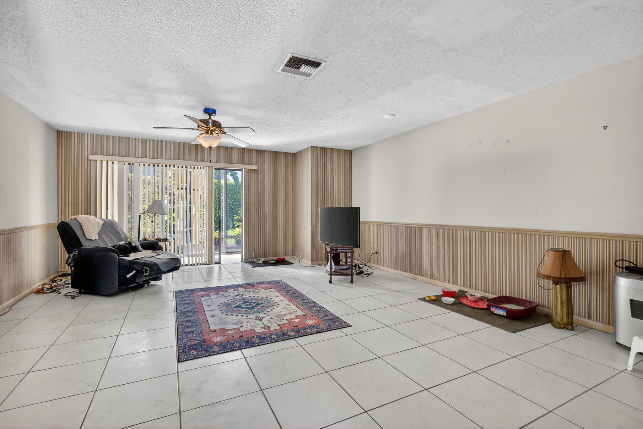 ARBOURS OF THE PALM BEACHES CONDO - Residential