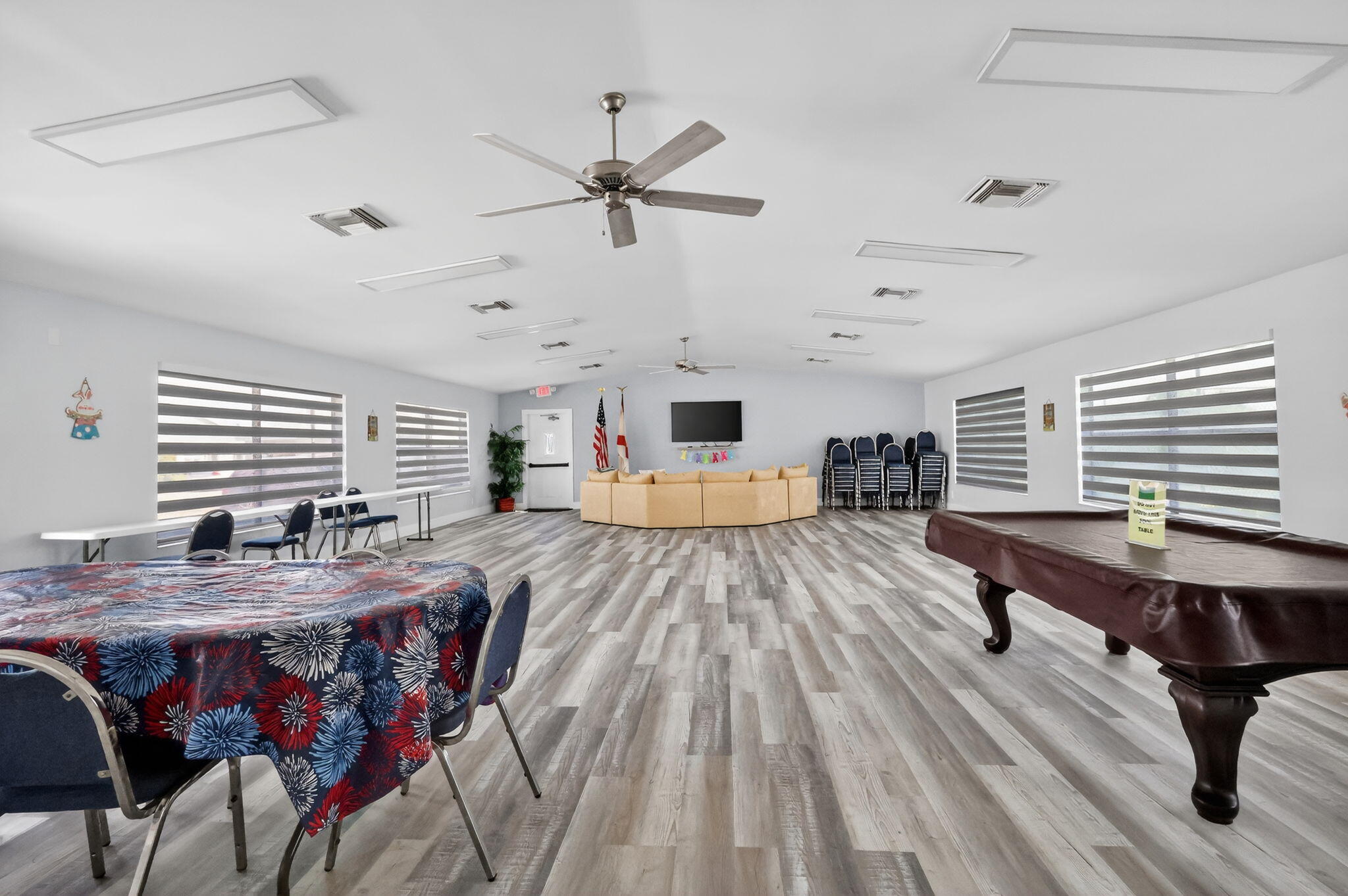 ARBOURS OF THE PALM BEACHES CONDO - Residential