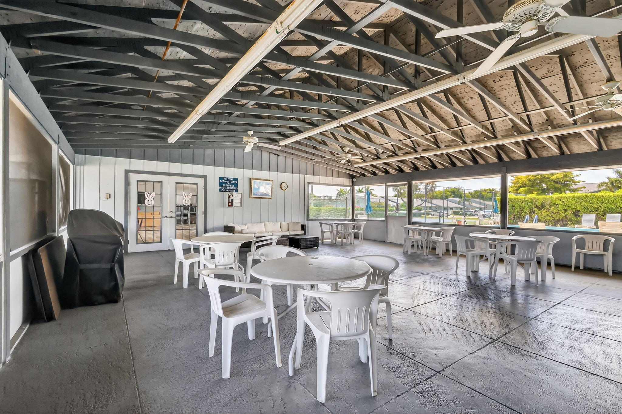 ARBOURS OF THE PALM BEACHES CONDO - Residential