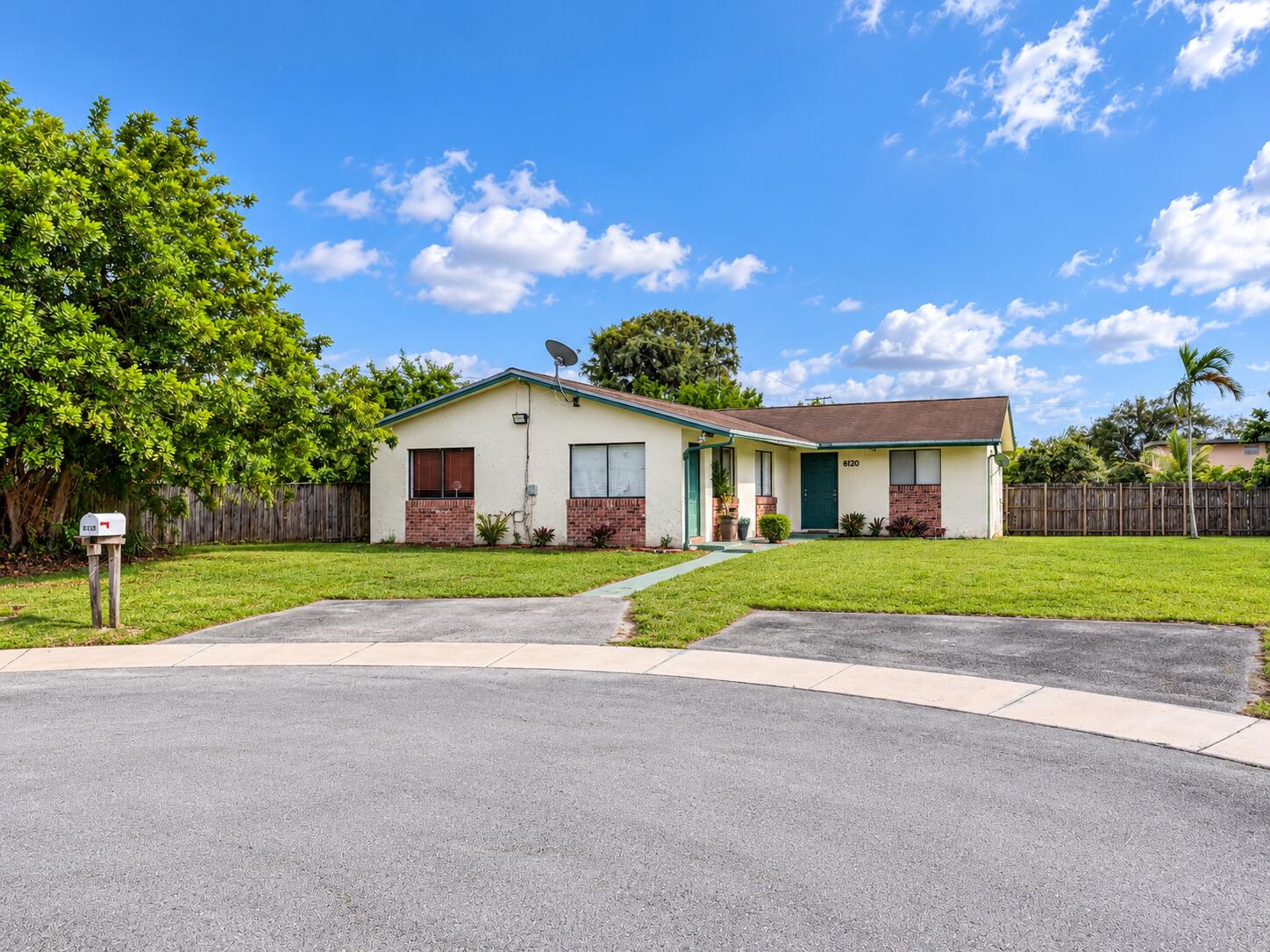 6110 SW 44TH Street
