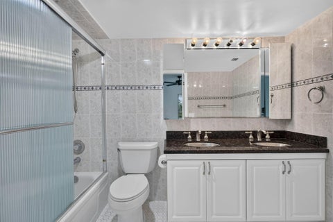 Tiny photo for 2901 Victoria Circle #D4, Coconut Creek, FL 33066 (MLS # B26082904)