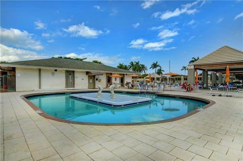 Tiny photo for 2901 Victoria Circle #D4, Coconut Creek, FL 33066 (MLS # B26082904)