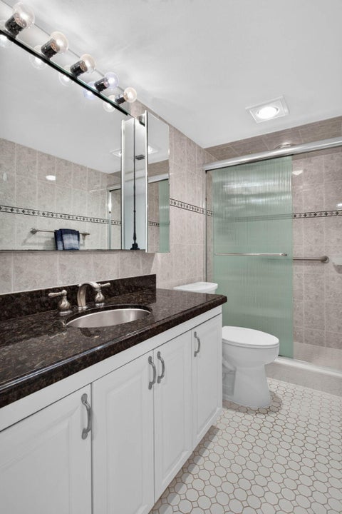 Tiny photo for 2901 Victoria Circle #D4, Coconut Creek, FL 33066 (MLS # B26082904)