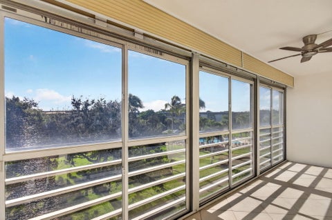 Tiny photo for 2901 Victoria Circle #D4, Coconut Creek, FL 33066 (MLS # B26082904)