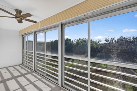 Tiny photo for 2901 Victoria Circle #D4, Coconut Creek, FL 33066 (MLS # B26082904)